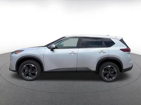Used 2025 Nissan Rogue SV AWD/4WD image 9