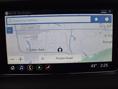 Used 2021 GMC Yukon XL Denali w/ Denali Premium Package image 22