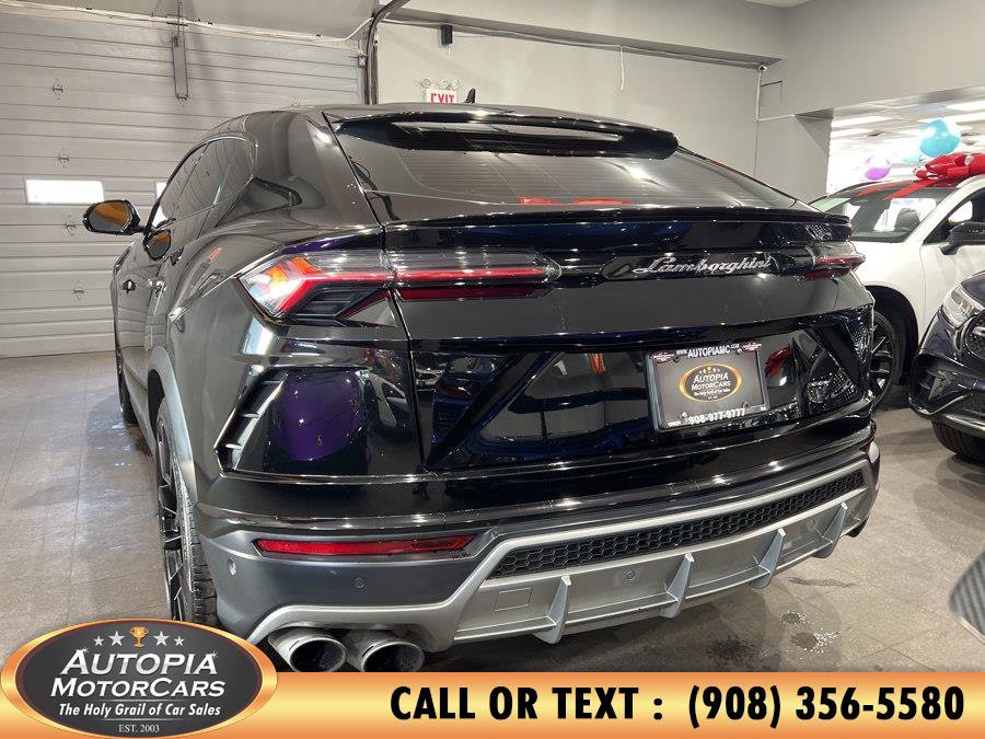 Used 2020 Lamborghini Urus AWD/4WD image 4