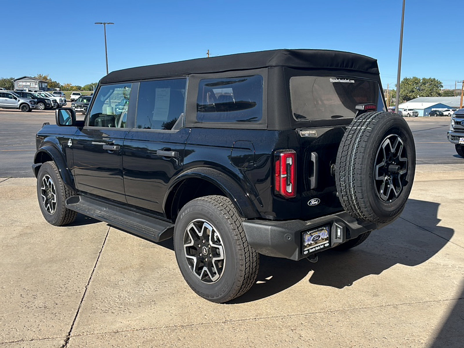 Used 2026 Ford Bronco Outer Banks AWD/4WD image 8