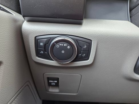 Used 2018 Ford F150 XL w/ Equipment Group 101A Mid AWD/4WD image 21