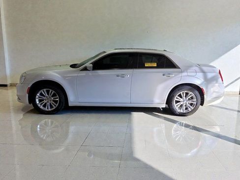 Used 2015 Chrysler 300 Touring w/ Limited Group image 19