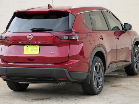 Used 2024 Nissan Rogue SV w/ SV Premium Package FWD image 47
