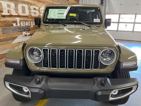 New 2026 Jeep Wrangler Unlimited Sahara image 40