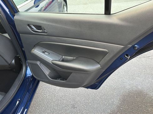 Used 2024 Nissan Altima 2.5 S FWD image 15