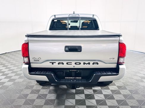 Used 2023 Toyota Tacoma SR AWD/4WD image 4