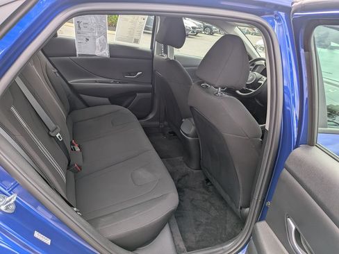 Certified 2023 Hyundai Elantra SEL FWD image 32