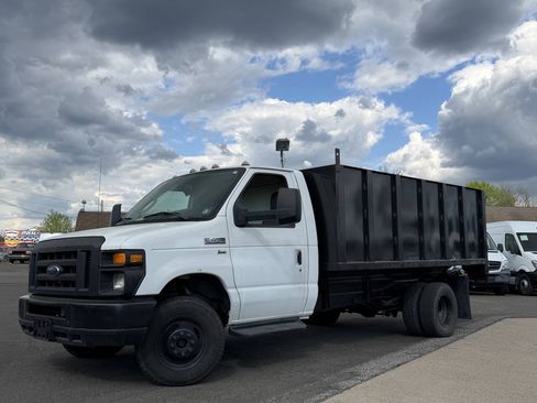 Used 2012 Ford E-450 and Econoline 450 Super Duty RWD image 2