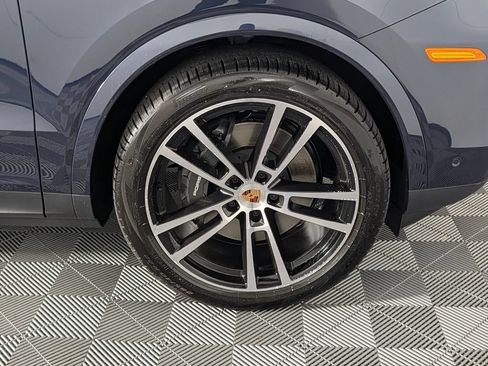 New 2026 Porsche Cayenne AWD/4WD image 14