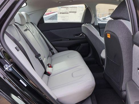 New 2026 Hyundai Elantra Limited image 10