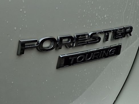 Used 2020 Subaru Forester Touring AWD/4WD image 30