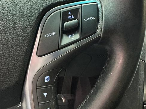 Used 2017 Hyundai Azera FWD image 17