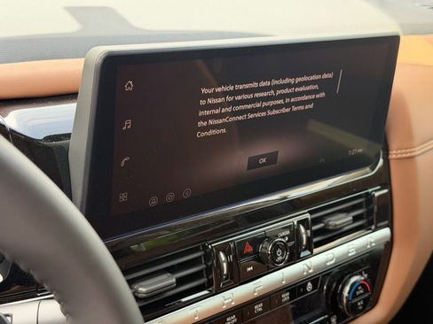 New 2026 Nissan Pathfinder Platinum AWD/4WD image 24
