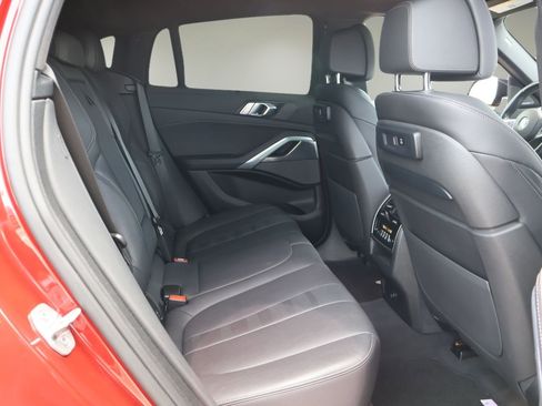 Used 2021 BMW X6 xDrive40i w/ Executive Package AWD/4WD image 18