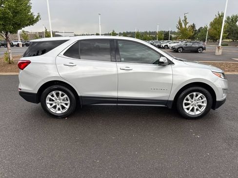 Used 2018 Chevrolet Equinox LT AWD/4WD image 2