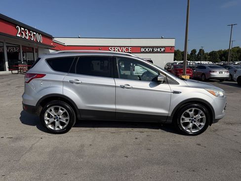 Used 2015 Ford Escape Titanium FWD image 2