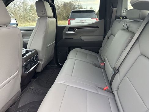 Certified 2025 GMC Sierra 1500 SLT w/ SLT Premium Package image 32