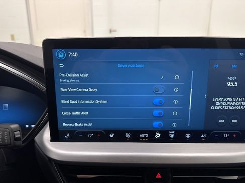 Used 2024 Ford Escape Platinum image 29