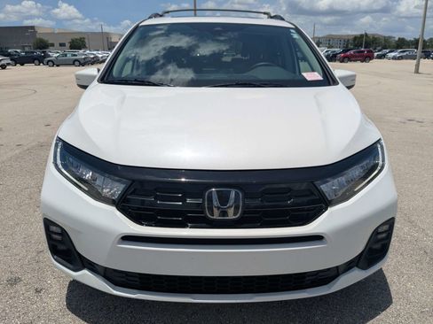 Used 2025 Honda Odyssey Touring image 4