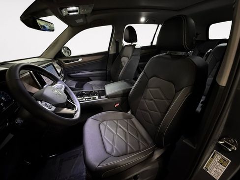 New 2026 Volkswagen Atlas SE FWD image 11