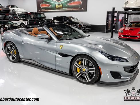 Used 2019 Ferrari Portofino RWD image 10