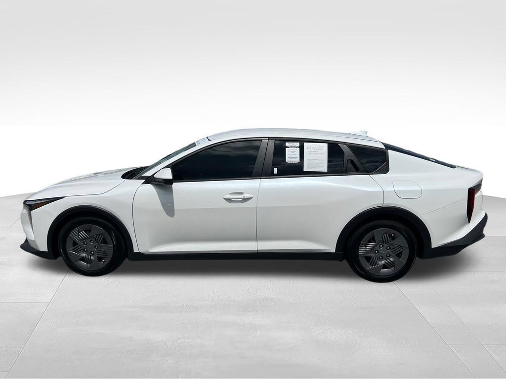 Used 2025 Kia K4 FWD image 3