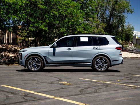 Used 2024 BMW X7 xDrive40i w/ Executive Package AWD/4WD image 2