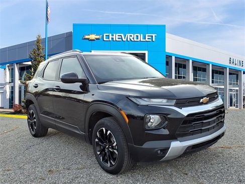 Certified 2023 Chevrolet TrailBlazer LT w/ Convenience Package image 1