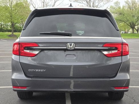 Certified 2024 Honda Odyssey EX-L image 19