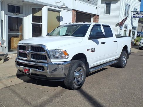 Used 2017 RAM 2500 Tradesman w/ Chrome Appearance Group AWD/4WD image 2