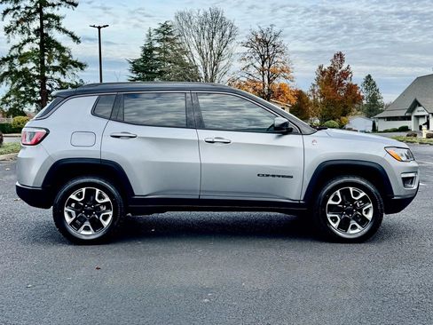 Used 2017 Jeep Compass Trailhawk image 18