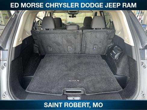 Used 2024 Nissan Rogue SV AWD/4WD image 35