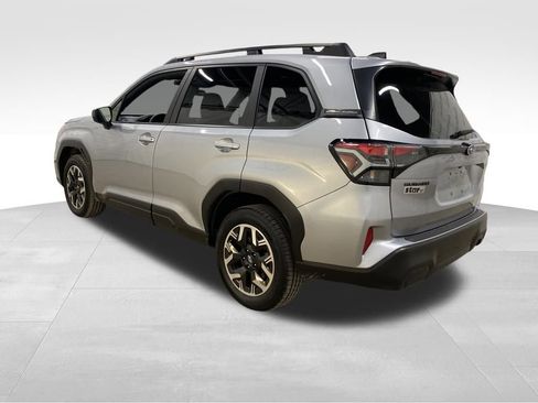 Certified 2025 Subaru Forester Premium AWD/4WD image 2