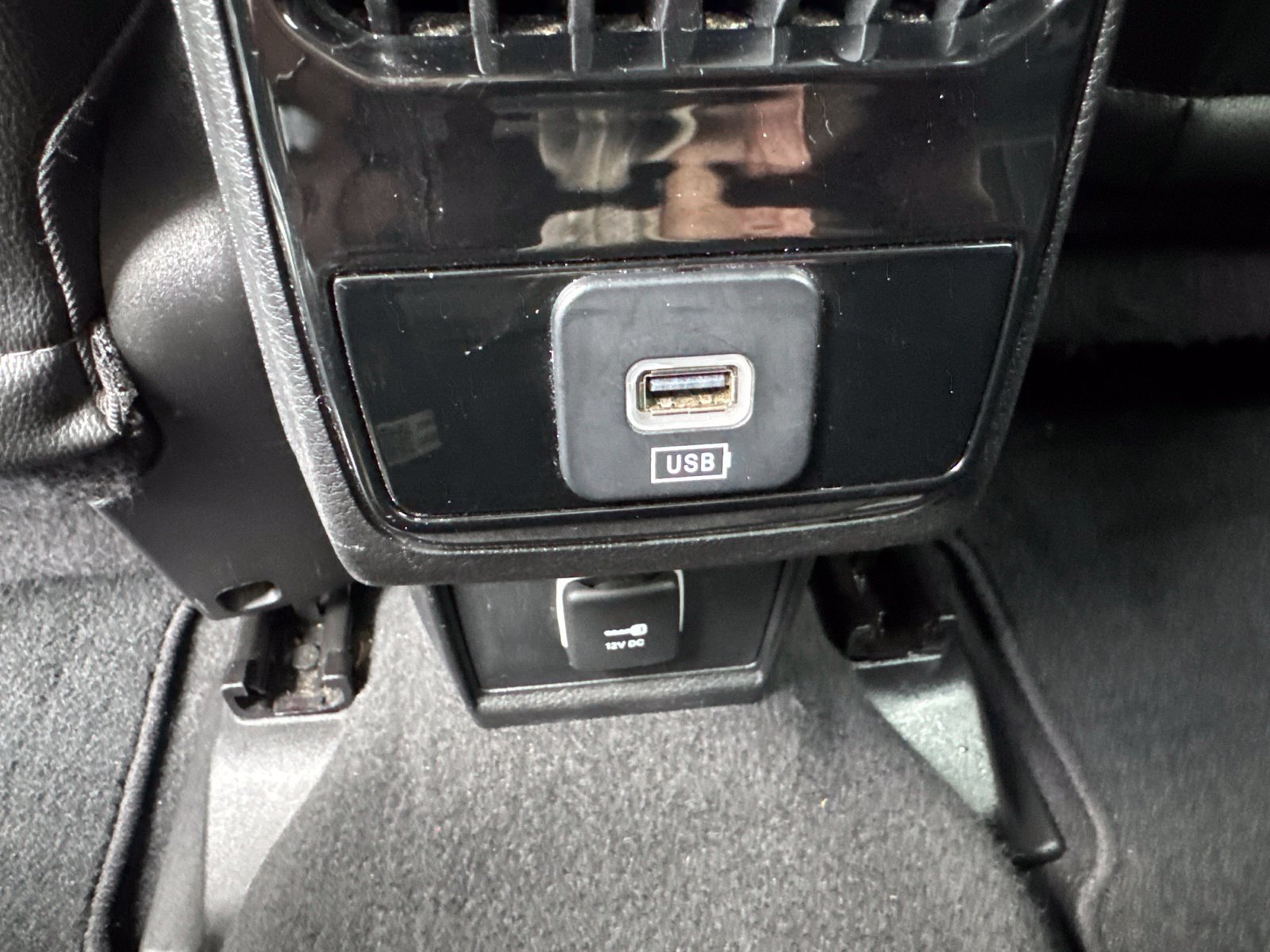 Used 2024 Jeep Compass Latitude AWD/4WD image 14