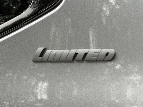 New 2026 Toyota Tundra Limited AWD/4WD image 9