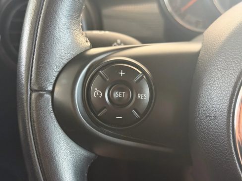 Used 2015 MINI Cooper 2-Door Hardtop FWD image 31
