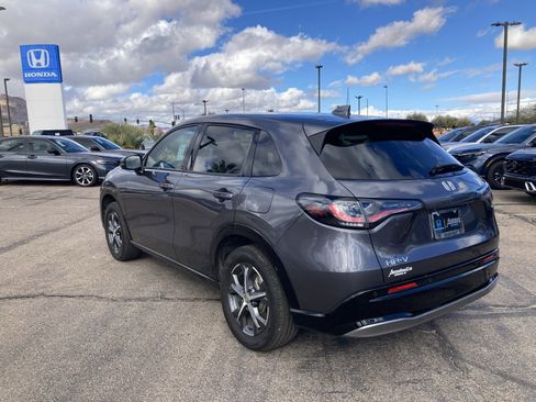 Certified 2024 Honda HR-V EX-L image 9