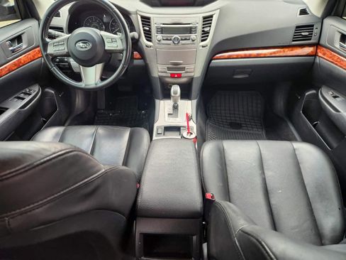 Used 2011 Subaru Outback 2.5i Limited image 19