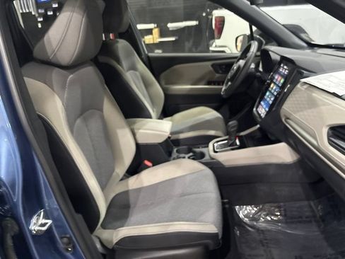 Used 2025 Subaru Forester Premium w/ Convenience Package #1 AWD/4WD image 37