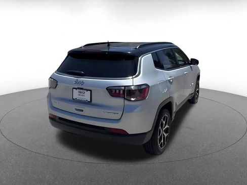 Used 2025 Jeep Compass Limited AWD/4WD image 11
