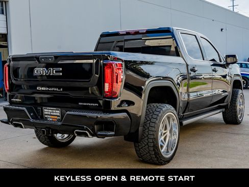 Used 2023 GMC Sierra 1500 Denali Ultimate AWD/4WD image 9
