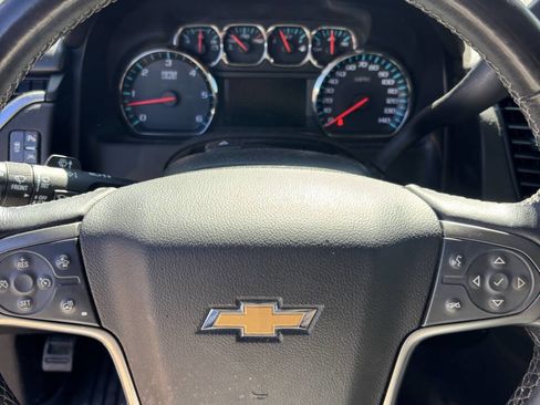 Used 2018 Chevrolet Suburban Premier image 8