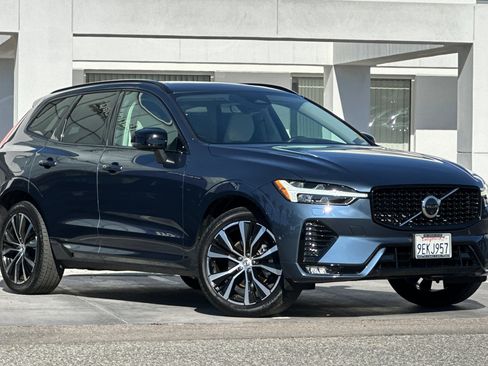 Certified 2023 Volvo XC60 B5 Plus image 2