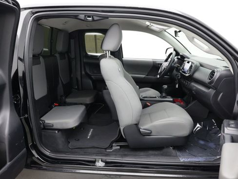 Used 2023 Toyota Tacoma SR w/ SR Convenience Package AWD/4WD image 28