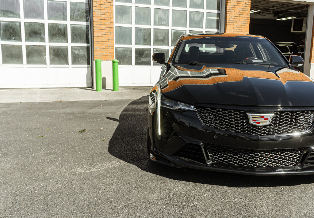 Used 2023 Cadillac CT4 V Blackwing w/ Driver Assist Package RWD image 41
