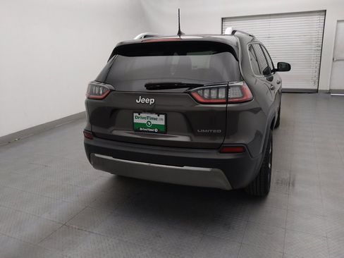 Used 2019 Jeep Cherokee Limited FWD image 7