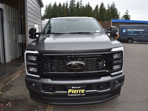 New 2026 Ford F250 XLT w/ XLT Premium Package image 3