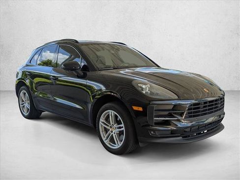Used 2021 Porsche Macan AWD/4WD image 3