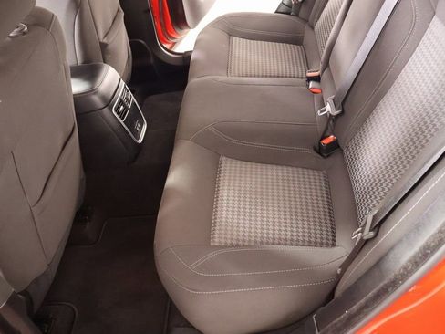 Used 2023 Dodge Charger SXT image 11