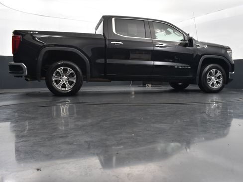 Used 2025 GMC Sierra 1500 SLT image 36